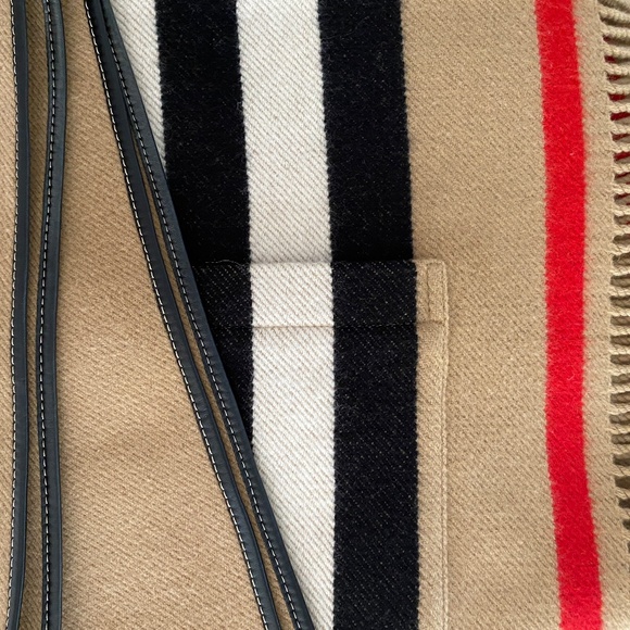 Burberry Wool & Cashmere Blend Icon Stripe Pocket Cape With Leather Trim… - Picture 15 of 15